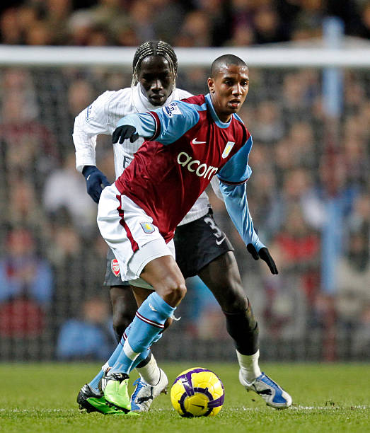 她展示出的 她展示出的